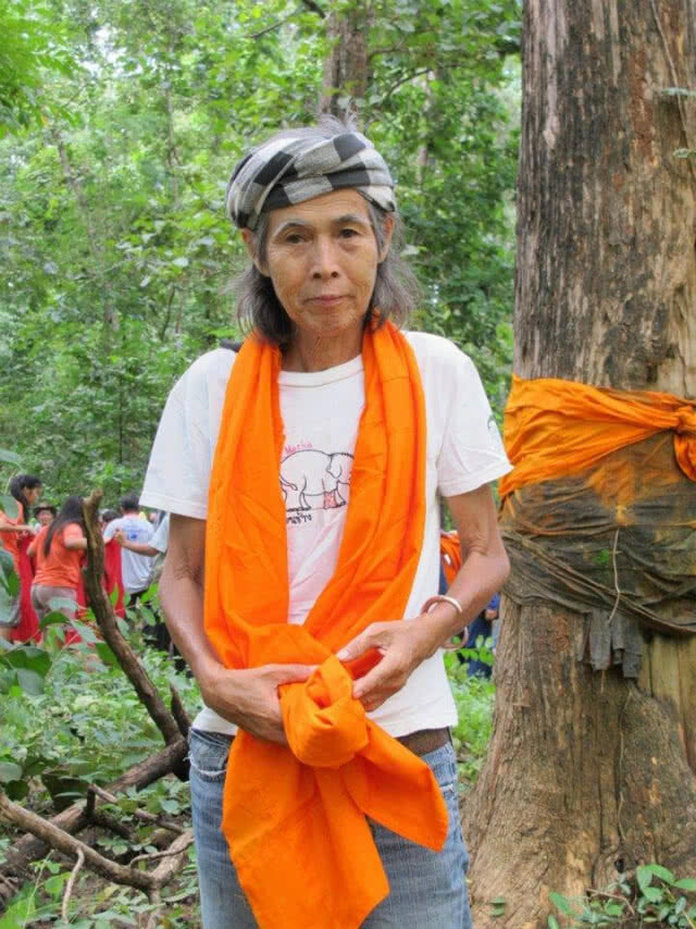 กวีล้านนา "แสงดาว ศรัทธามั่น" อาการยังทรงตัว