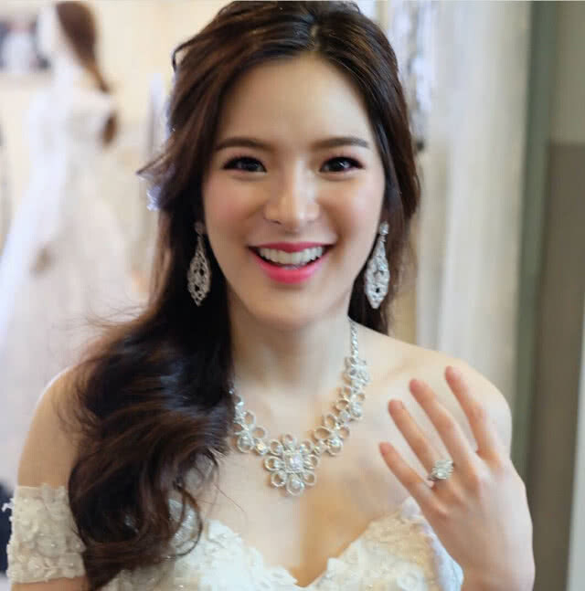 ใจละลาย!! "ปันปัน" แปลงร่างเป็นบาร์บี้เกิร์ล