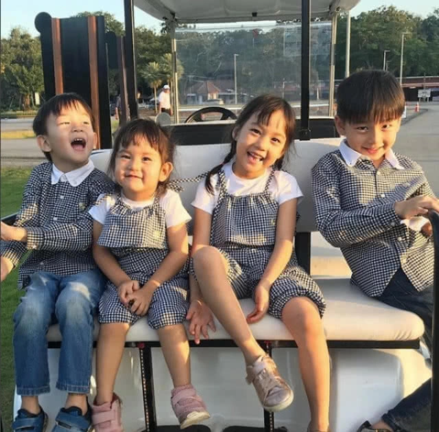 เเมตซ์กันทั้งบ้าน !! ส่องภาพครอบครัว "พลอย-ชิดจันทร์" !!!!