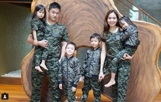 เเมตซ์กันทั้งบ้าน !! ส่องภาพครอบครัว "พลอย-ชิดจันทร์" !!!!