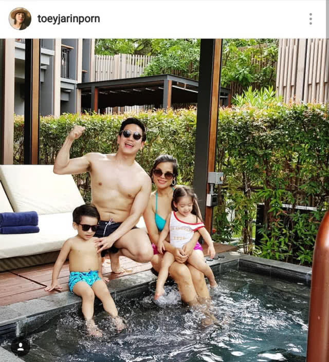 งอแงหนัก!! "เต้ย จรินทร์พร" อดไปเที่ยวกับชาวแก๊ง ส่วนหนุ่ม "อาเล็ก" รีบปลอบใจเดี๋ยวพาไป