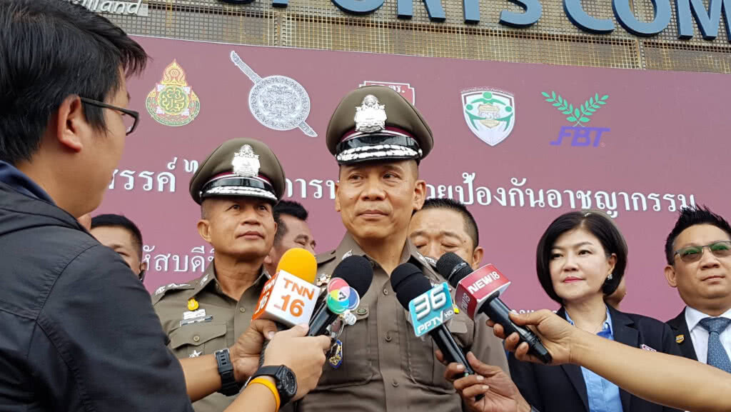 ตร.จับนักพนันบอลภาค 1 มากสุด ตร.จับนักพนันบอลภาค 1 มากสุด