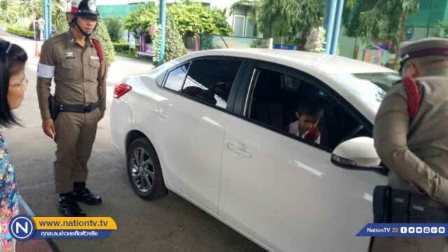 (คลิป)ตร.ล้อมคอกสอนเด็กเล็กเอาตัวรอดติดในรถ 'ป้องกัน' เหตุสลดซ้ำรอย