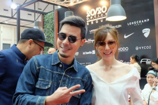 ออกงานคู่ครั้งแรก! "เชน-แพร" เผยรัก 20 ปี จากเพื่อนเป็นแฟน