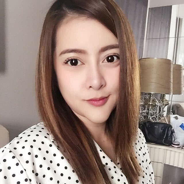 คุณแม่สายสตรอง "เอิร์น เดอะสตาร์" ล่าสุดลงมือสร้างบ้านด้วยตัวเอง!