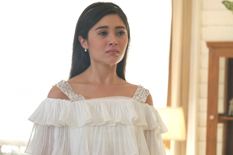 'ตงตง' ชก 'ตรี' ล้มคว่ำ ในละคร "สายรักสายสวาท" ชมกันได้ในวันอังคารที่ 26 มิ.ย