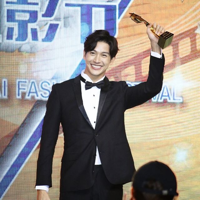 รู้ไหม "พุฒ" คือนักแสดงไทยคนแรกคว้ารางวัลจากเซี่ยงไฮ้