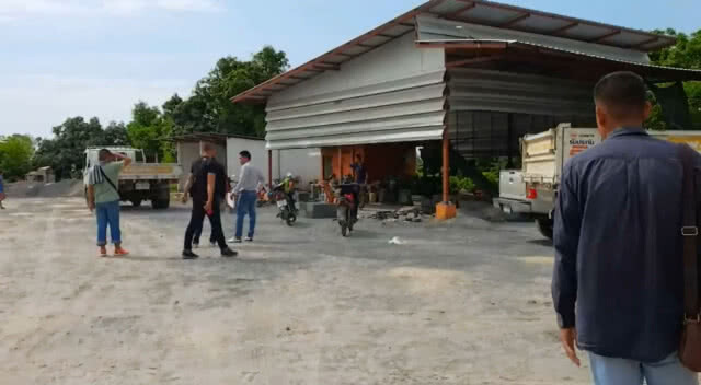 สุดทนแจ้งจับน้องเมียและลูกจ้างร่วมกันลักของในร้านไปจำนำ(มีคลิป)