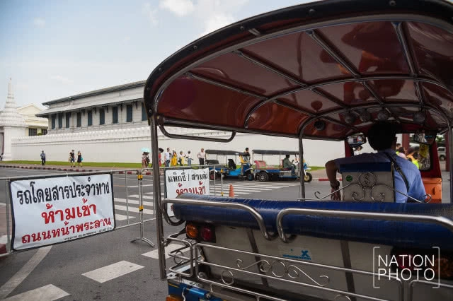 คุมเข้มแท๊กซี่-ตุ๊กตุ๊ก รอบพระบรมมหาราชวัง ป้องกันข่มขู่-โก่งราคา นักท่องเที่ยว