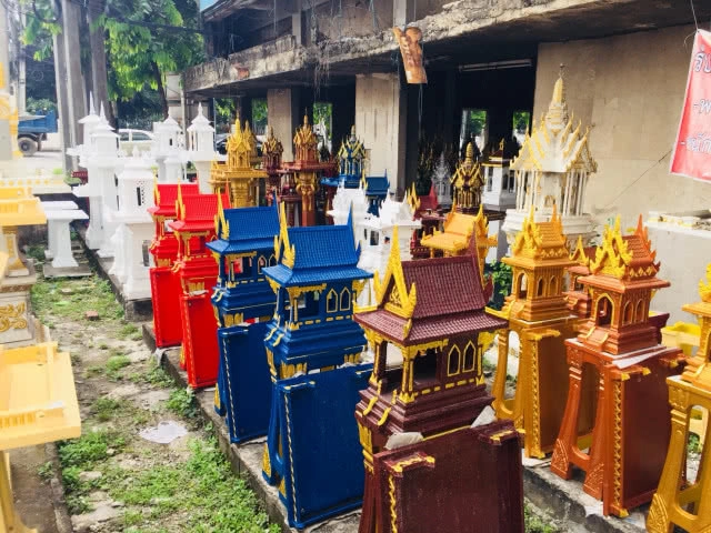 กำลังฮิตในเชียงใหม่! ศาลพระภูมิทรงโมเดิร์น สุดแปลกตา