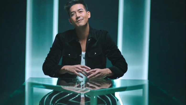 'เอไอเอส' เปิดตัว 'เวียร์' พรีเซนเตอร์คนใหม่ประกบคู่หวานใจ 'เบลล่า' 