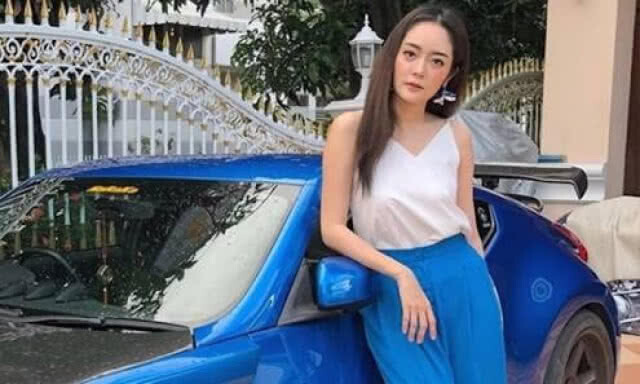 เอ๊ะๆ ยังไง "แก้มบุ๋ม" โพสต์สุดจี๊ด หมายถึงใครกันนะ?