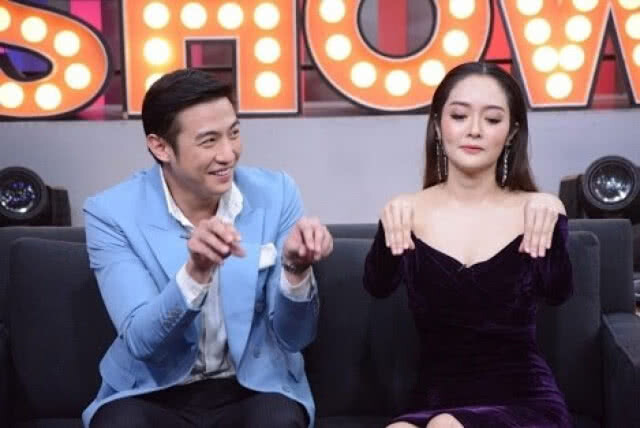 เอ๊ะๆ ยังไง "แก้มบุ๋ม" โพสต์สุดจี๊ด หมายถึงใครกันนะ?