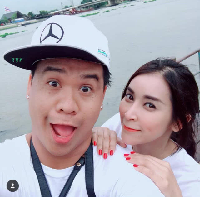 "ใหม่ สุคนธวา" เฉลยแล้ว! หนุ่มที่คอยตามตลอดเวลาออกกอง???