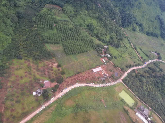 รองโฆษก ตร. เร่งส่ง ฮ. สำรวจหาปากปล่องเหนือ "ถ้ำหลวง"
