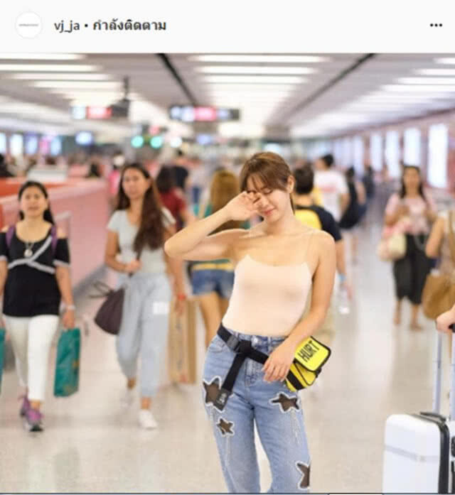 ใครถ่ายรูปให้? คลิปรวมรูปทริปฮ่องกงวีเจจ๋า
