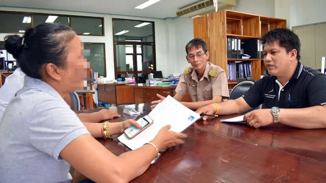 ผอ.โรงเรียนชี้แจงแล้ว !! ส่วนแม่-ลูกติด 0 ไม่จบ ม.6 ชวดเรียนวิศวะ(มีคลิป)