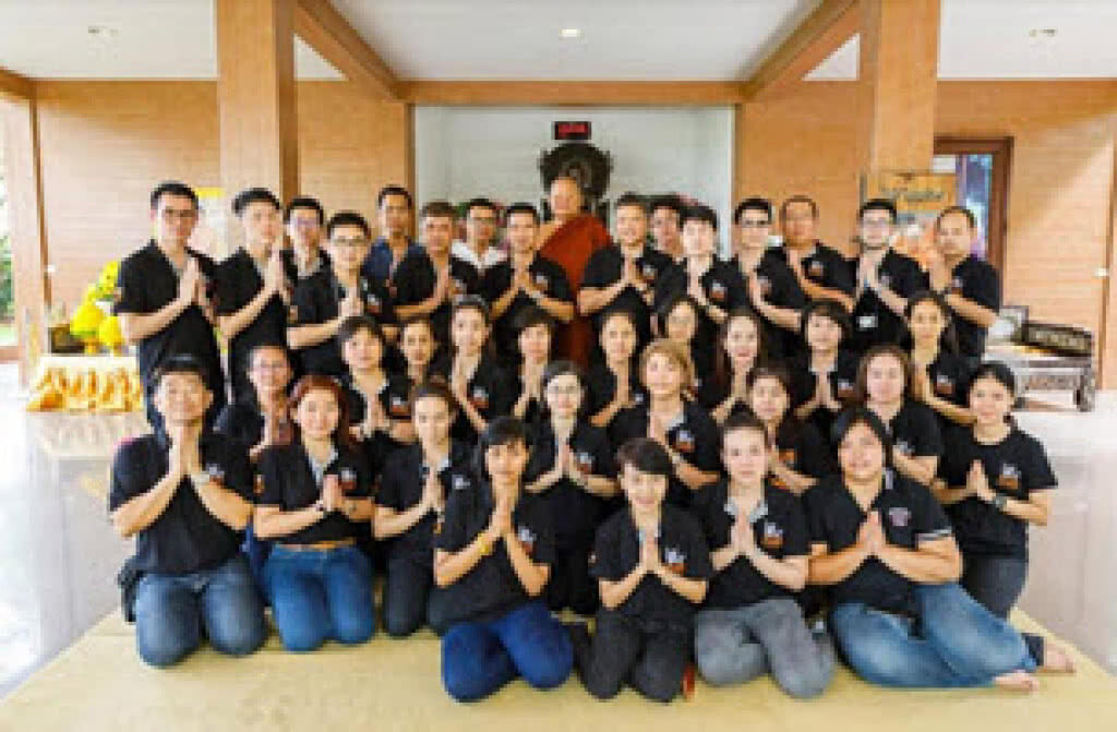 คบเด็กสร้างโรงพยาบาล