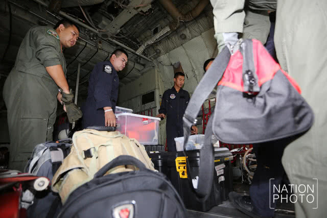 กองทัพอากาศ จัด C-130 ให้จนท.ชุดช่วยเหลือ ลงพื้นที่ถ้ำหลวง
