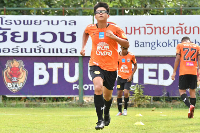 ชิติพัทธ์ แก้วยศ : สายตาสั้นไม่มีผลอะไรกับตัวผม