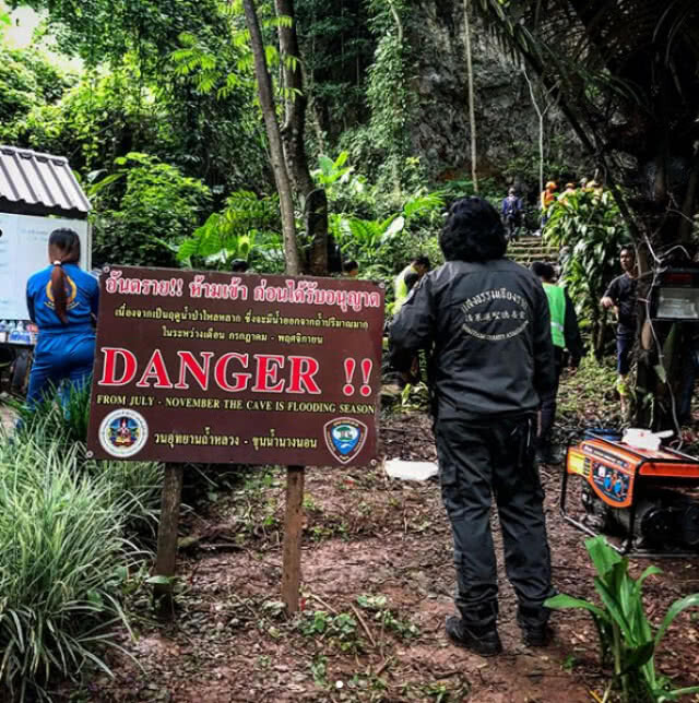 ลุยโคลนถ้ำหลวง "ดอย ธิเบศร์ ดัชนี" เชื่อ! 13 ชีวิต ต้องรอด