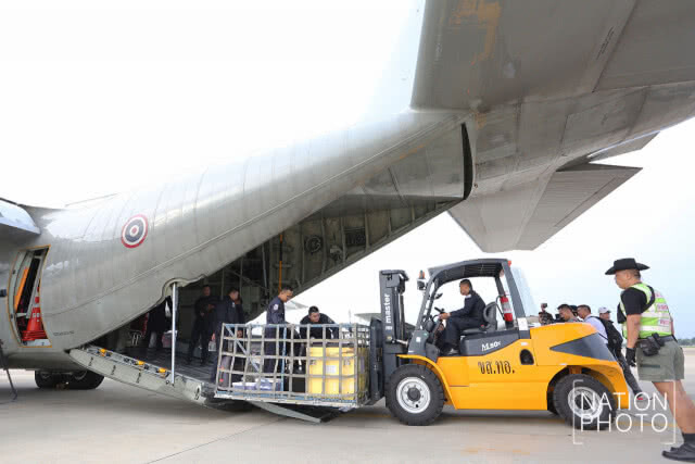 กองทัพอากาศ จัด C-130 ให้จนท.ชุดช่วยเหลือ ลงพื้นที่ถ้ำหลวง