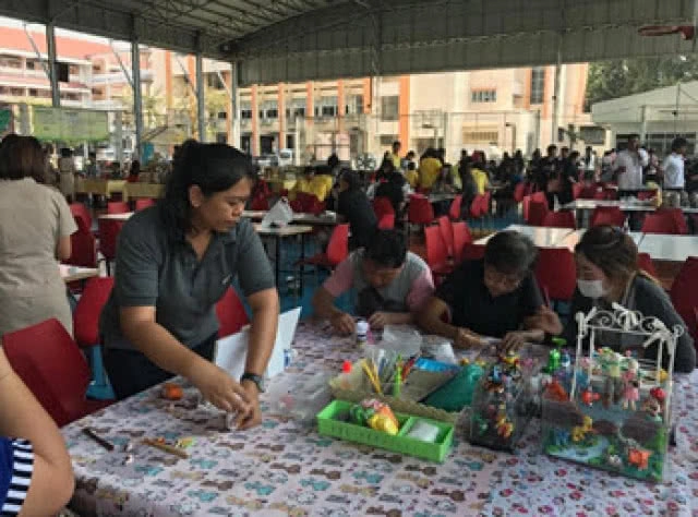 คบเด็กสร้างโรงพยาบาล