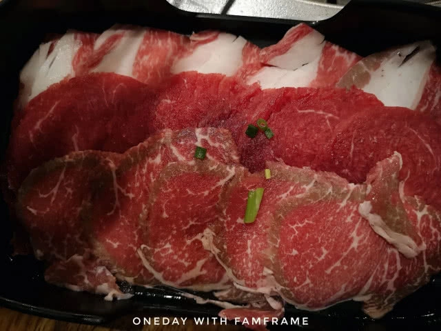 ปิ้งย่าง "เตาถ่าน Yakiniku Paradise" with famframe