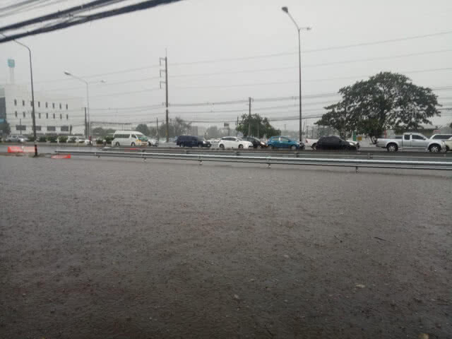 เมืองโคราชจมบาดาล หลังฝนตกหนักแค่ 1 ชั่วโมง