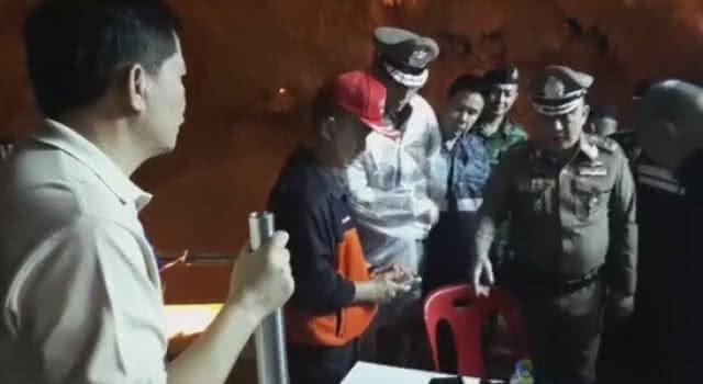 "บก.ลายจุด" โต้ "ศรีวราห์" เจาะถ้ำช่วย 13 แข้งหมูป่า ไม่ผิด กม.