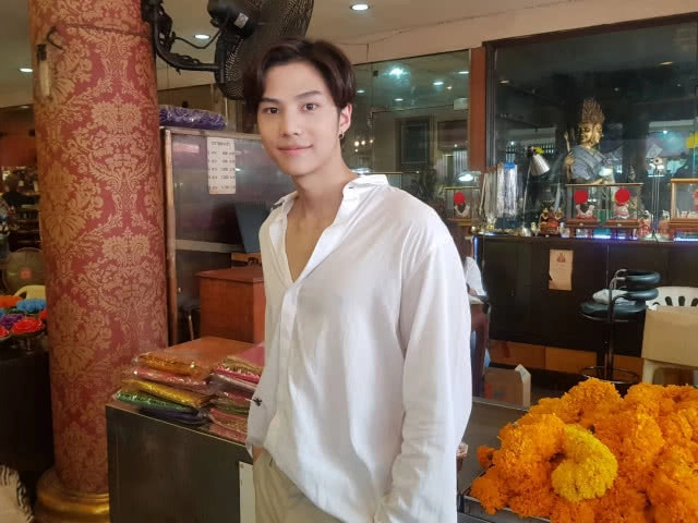 รักแฮปปี้ "แบงค์  ธิติ" รับกำลังคบหาดูใจสาวนอกวงการ