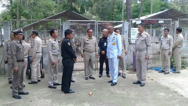 ในหลวง ร.10 โปรดเกล้าฯ ผู้แทนพระองค์อัญเชิญอาหารสัตว์พระราชทาน มอบศูนย์ฟื้นฟูสุนัขจ.บุรีรัมย์