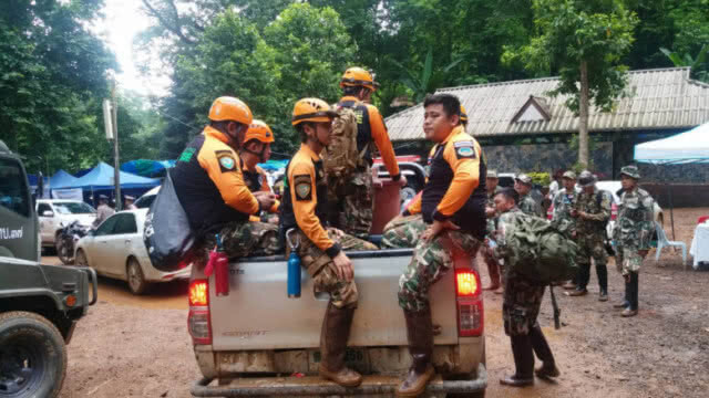 จัดกำลังลงพื้นที่สำรวจปล่องเหนือ "ถ้ำหลวง"
