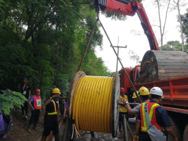 กฟผ. เร่งเชื่อมต่อสาย Power Main เพิ่มกระแสไฟฟ้า ช่วยสูบน้ำถ้ำหลวง