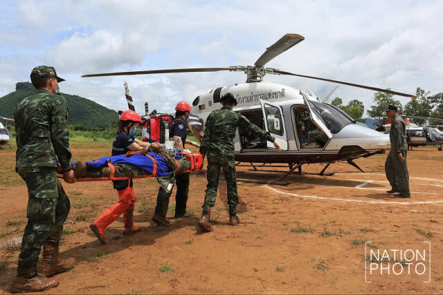 ซ้อมขนย้ายผู้ป่วยขึ้นเฮลิคอปเตอร์