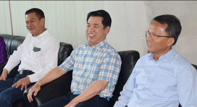 กลุ่มสามมิตร โต้เด็กแม้วไม่ได้ใช้พลังดูด ส.ส.