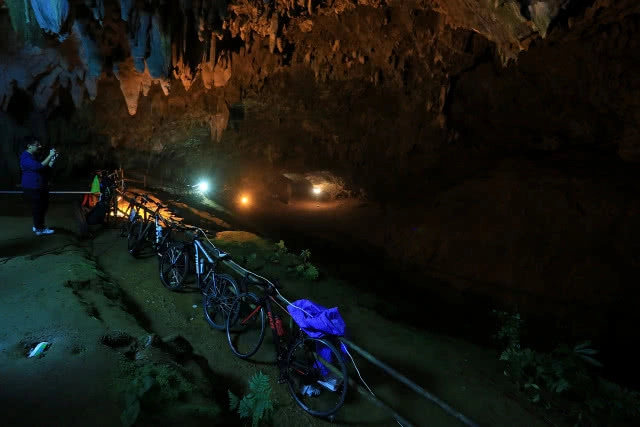 พบแล้ว!!! เด็ก 13 ชีวิตติดถ้ำหลวง