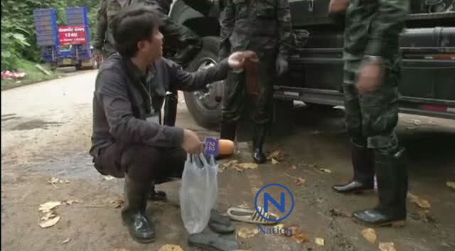 (คลิป) หรือจะเป็นเบาะแสใหม่? พบรองเท้า 3 คู่จุดที่เครื่องสูบน้ำออกจากถ้ำ