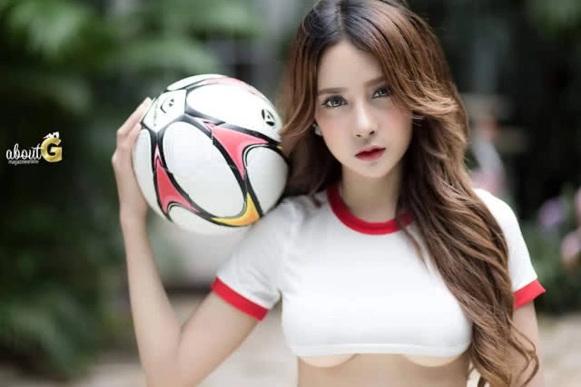 มอบตัวแล้ว!! พริ้ตตี้สาว "แมมมอส" หลังรับงานโปรโมทเว็บพนันบอล