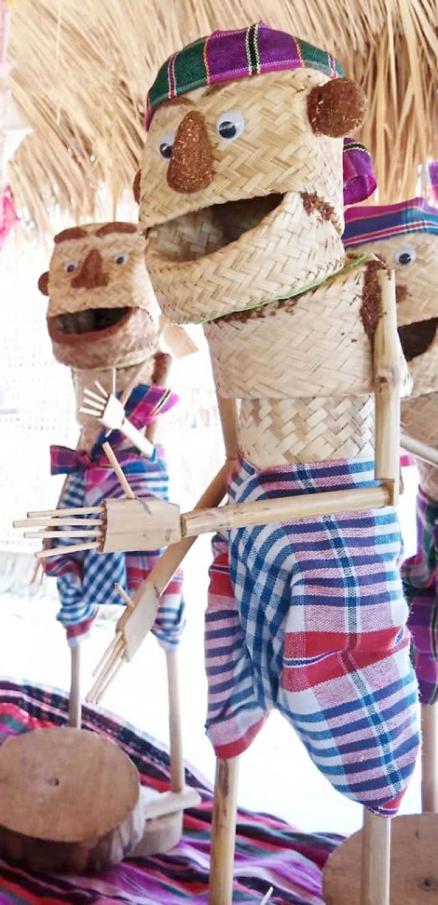 ภูมิปัญญาสร้างสรรค์สู่หมอลำหุ่นกระติบข้าว