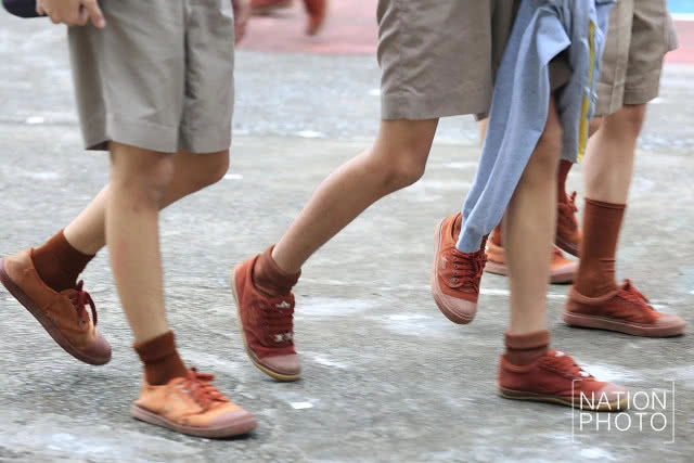 กำลังใจไม่ขาดสาย! ครู-นร. แม่สายประสิทธิ์ศาสตร์ภาวนา 13 ชีวิตปลอดภัย