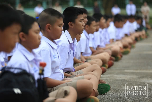 กำลังใจไม่ขาดสาย! ครู-นร. แม่สายประสิทธิ์ศาสตร์ภาวนา 13 ชีวิตปลอดภัย