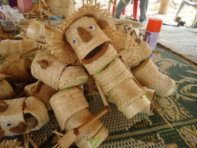 ภูมิปัญญาสร้างสรรค์สู่หมอลำหุ่นกระติบข้าว