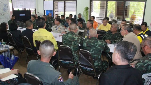 พบพร้อมกันทั่วประเทศ!!! 13 ชิวิตติดถ้ำหลวง ออกมาแข็งแรงเมื่อไหร่ จัดแถลงพร้อมกัน