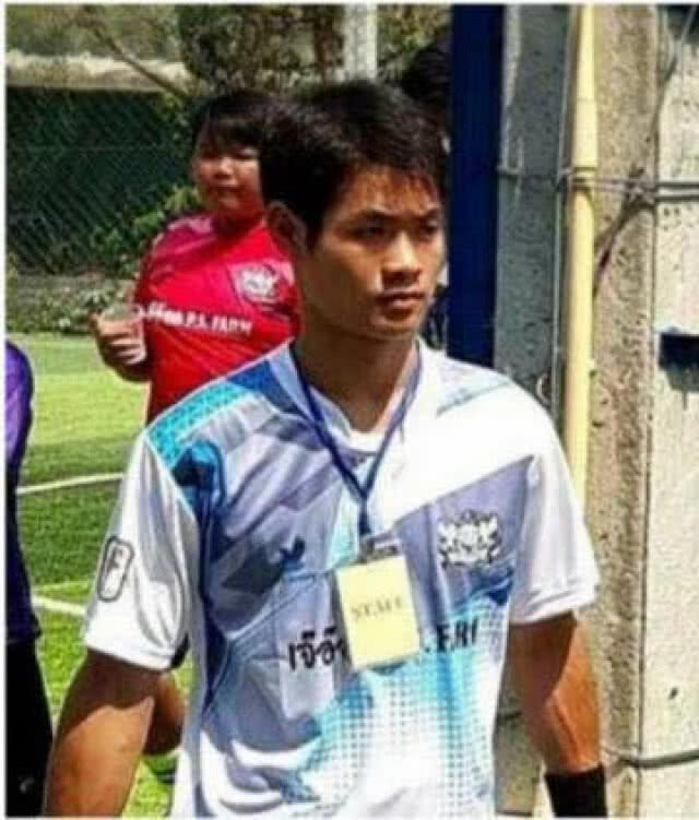 เผยแล้ว!!! ทำไม? "โค้ชเอก" จึงเป็นคนที่ทำให้ 13 ชีวิตรอดมาได้ถึง 10 วัน