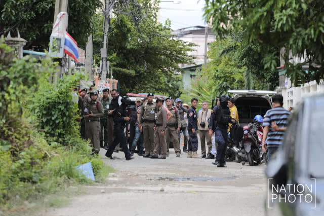ภาพชุด : ชายคุ้มคลั่งยิงแม่บ้านดับ ก่อนยิงตัวตาย