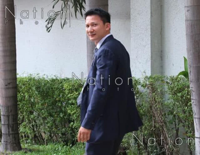 "ศรีวราห์" เผย ผกก.หนุ่ย กลับจากอังกฤษแล้ว