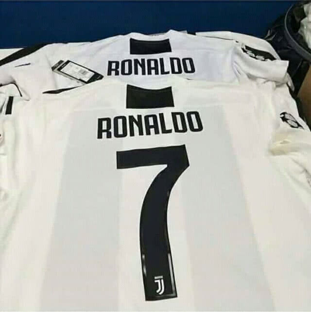 ภาพหลุด!! เสื้อยูเว่ สกรีนชื่อ "โรนัลโด้"