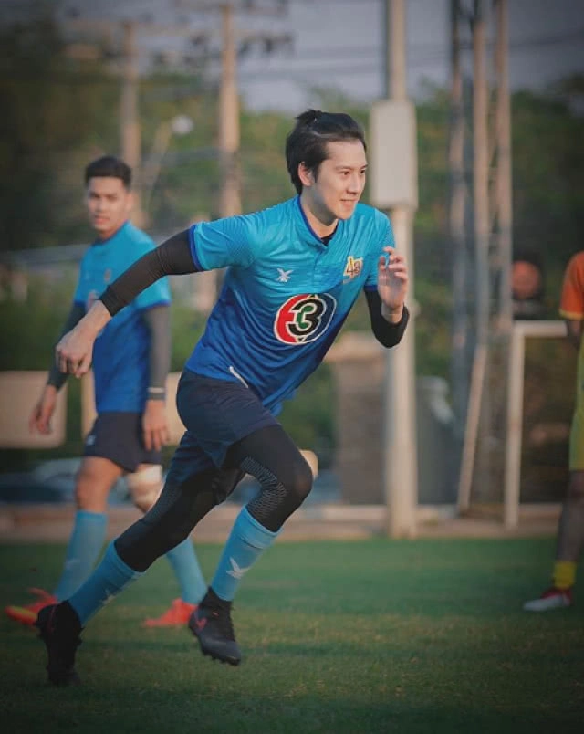 "เอน"จากข้ามสีทันดร คือใคร ?