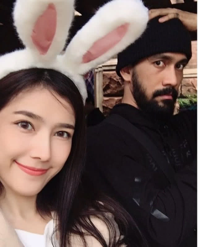 อะไรยังไง 'แนท' เดือดปุด!  โพสต์จอดำ"โครตเลว"' พร้อมคอมเม้นท์ "ผู้ชายก็ชั่ว ผู้ ญ ก็เลววว พออ" 